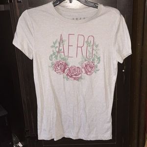 Light grey Aeropostale t-shirt with floral design